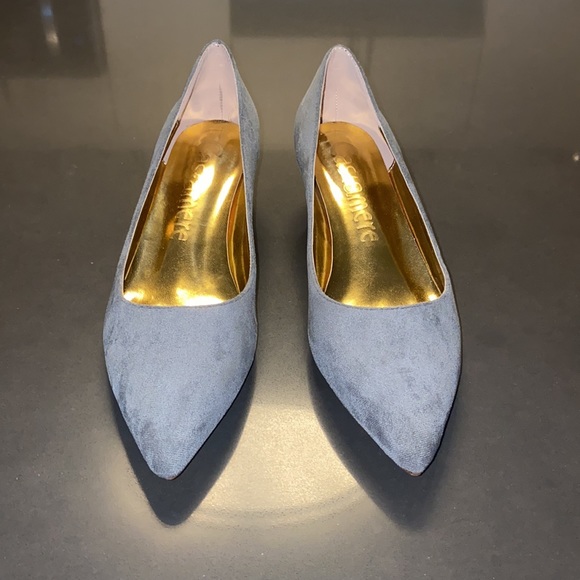 NWT Castamere Pointed Toe Kitten Heels in Gray Suede - Picture 7 of 13